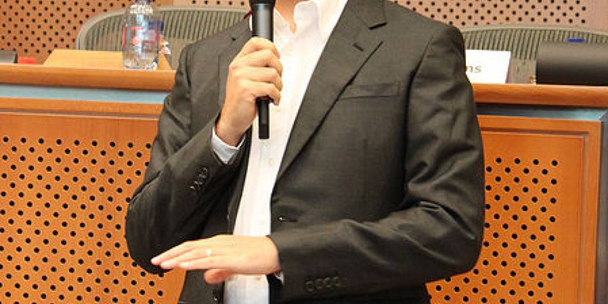 Larry Page empieza hoy a trabajar como CEO de Google