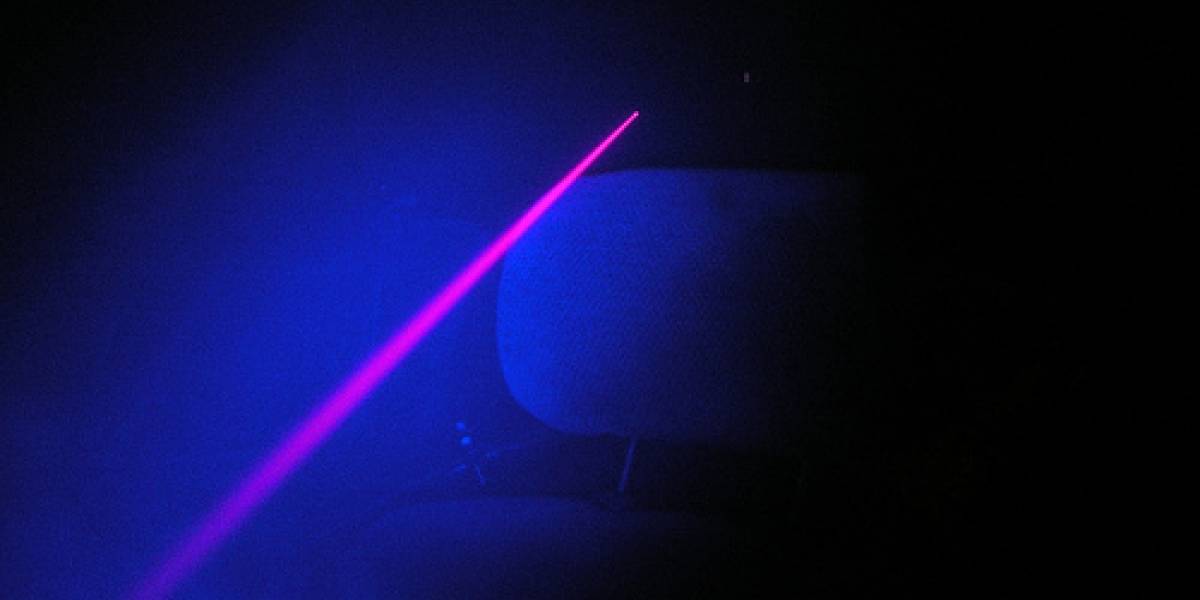 Científicos inventan "láser de pulso oscuro" que usa oscuridad en vez de luz
