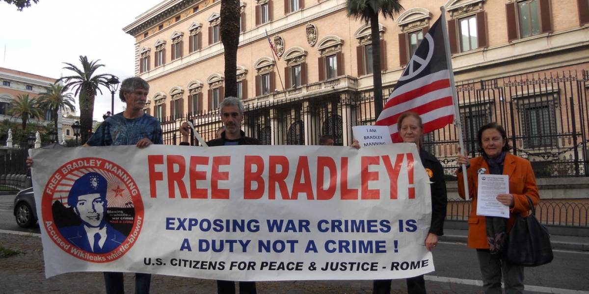 Bradley Manning no es culpable de ayudar al enemigo, dice la justicia