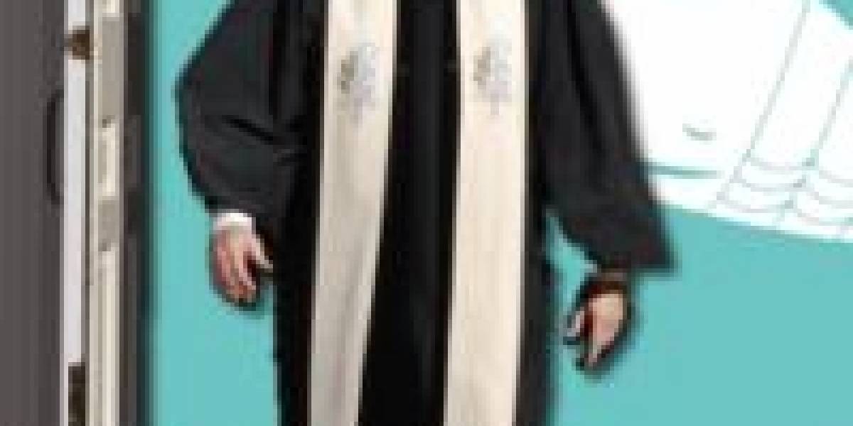 Sacerdote hará misa por Twitter
