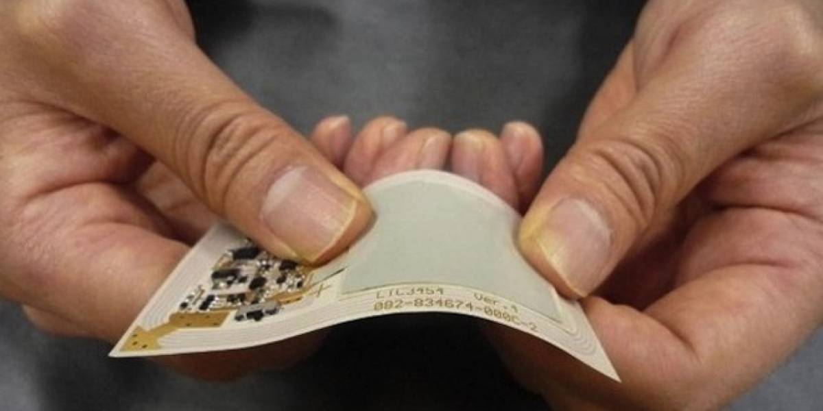 Crean una batería ultradelgada que podría incorporarse a las tarjetas inteligentes