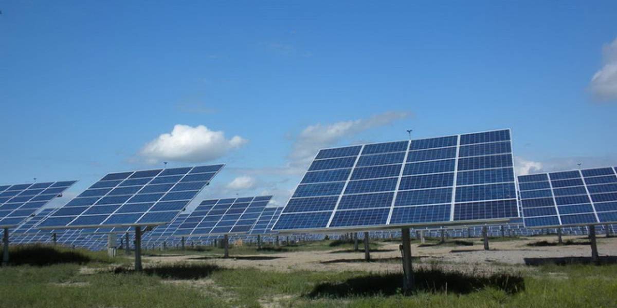Crearán en Perú la planta solar más grande de América Latina
