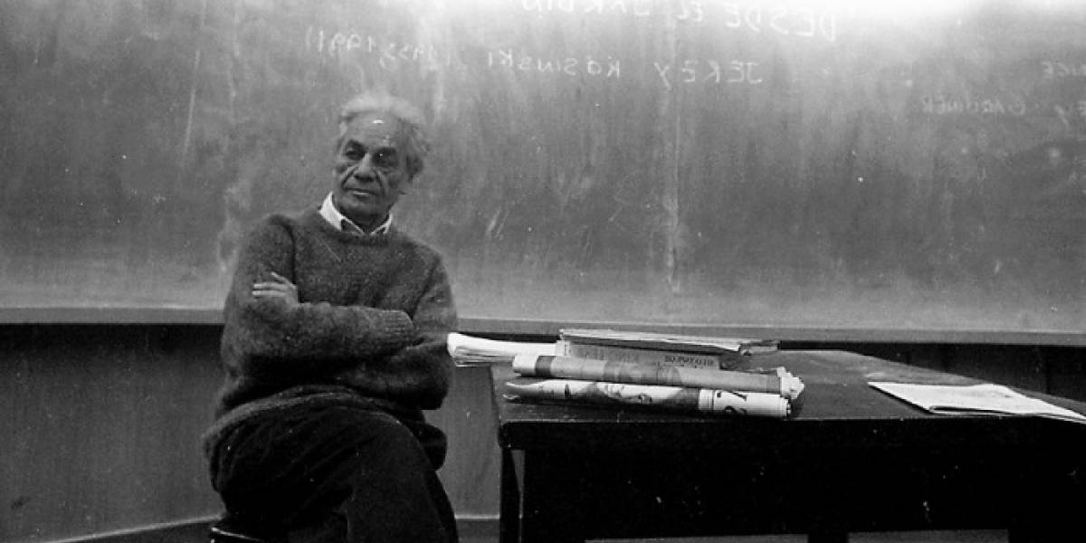 Nicanor Parra: ciencia y antipoesía en un mismo maestro