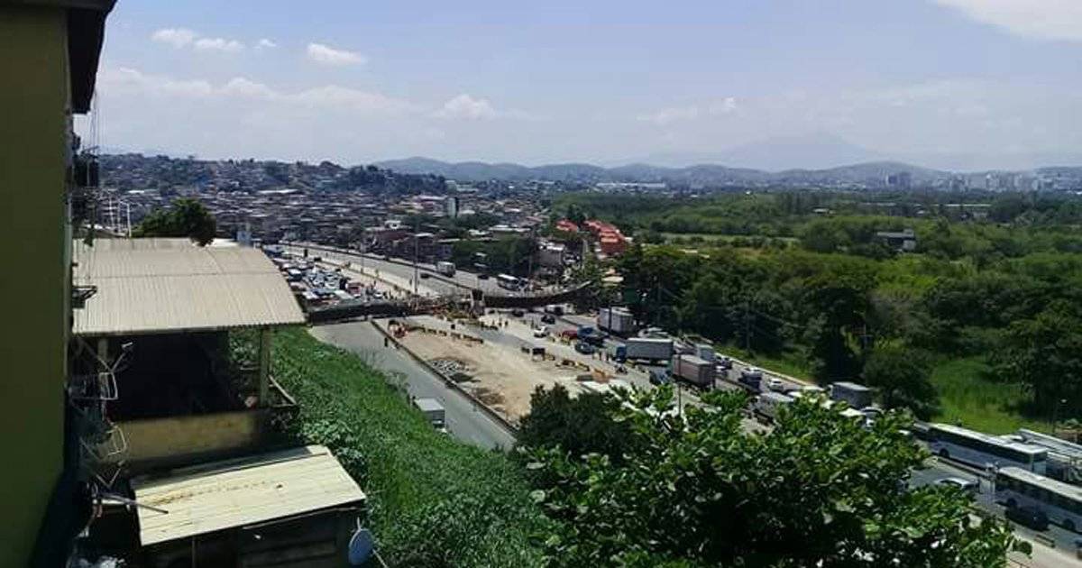 Passarela caminhão rio de janeiro