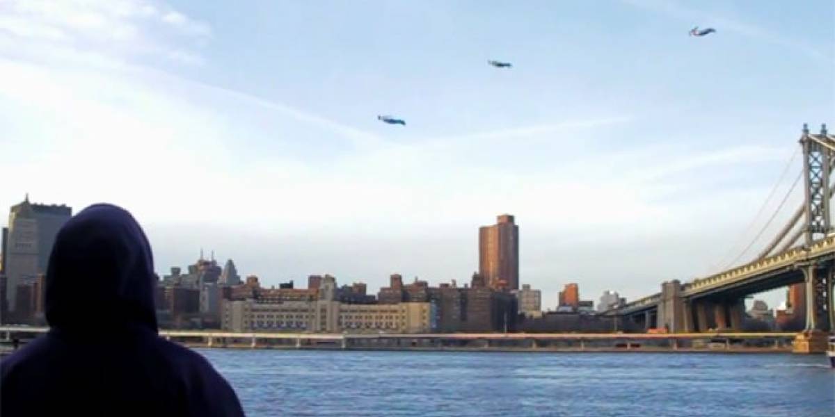 RcSuperhero: Un avión de control remoto con aspecto de superhéroe (Video)