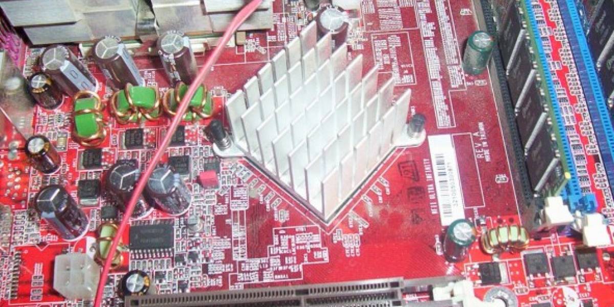Cómo añadir disipadores extra a tu placa madre