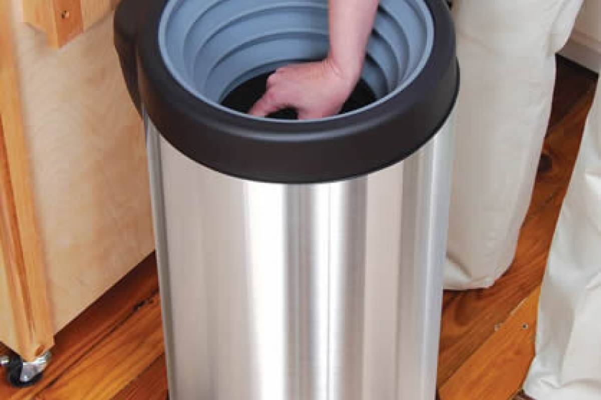 Ya puedes comprimir la basura de la cocina sin ensuciarte las manos