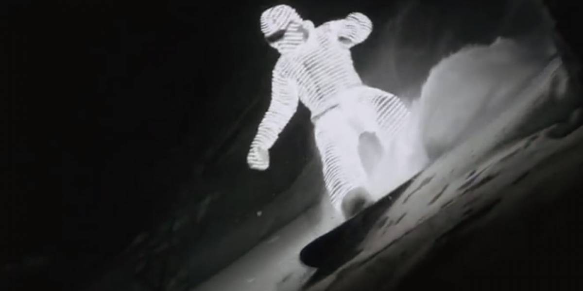 Un surfista de nieve "ilumina" los alpes franceses
