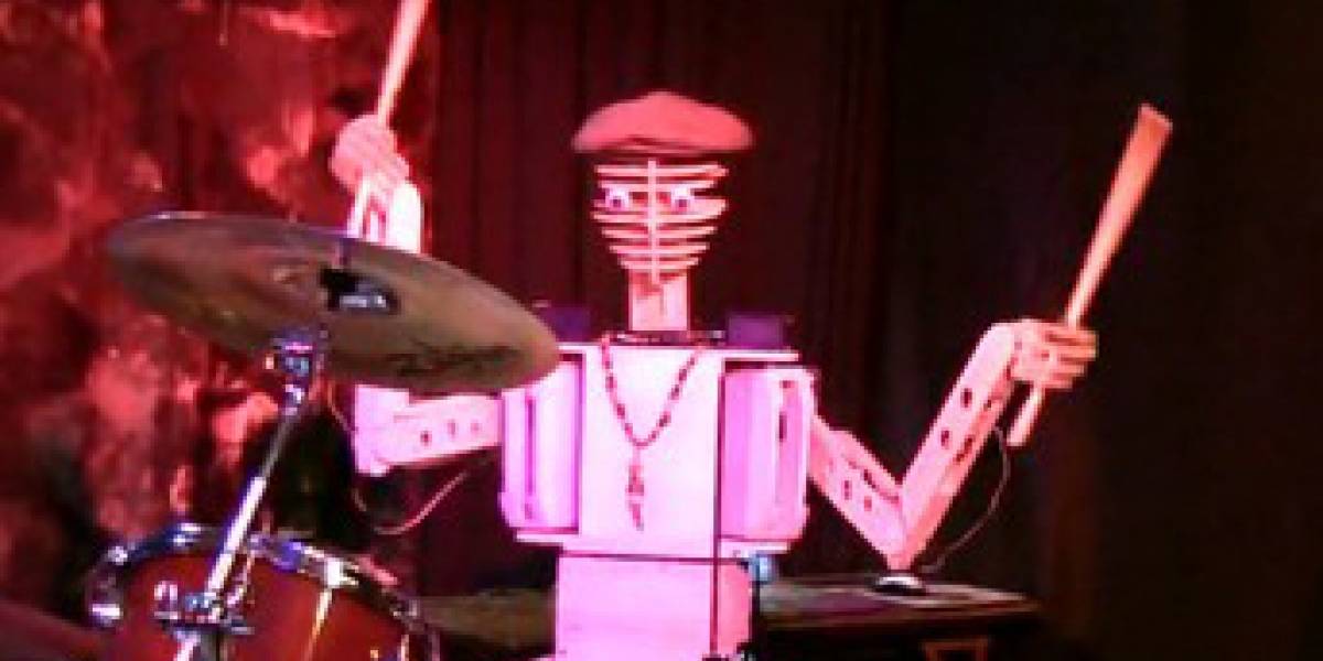 Bateristas, junten miedo: llegó Spruce Deuce, el robot batero
