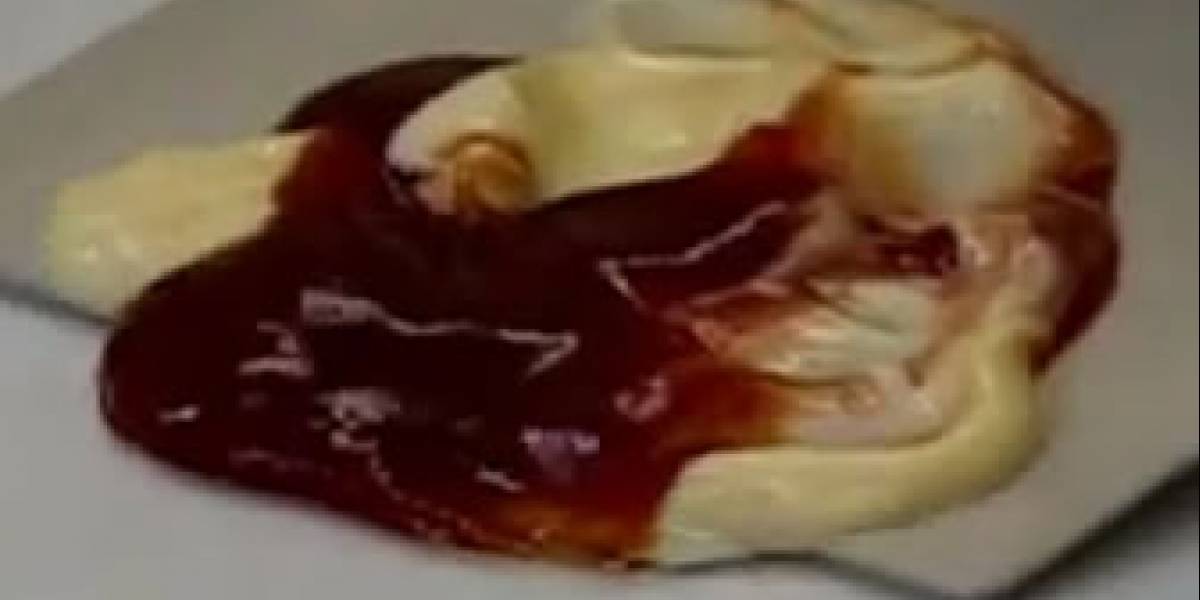 Video: Máquina quita las manchas de salsa americana de la mesa pero no aún de tu ropa