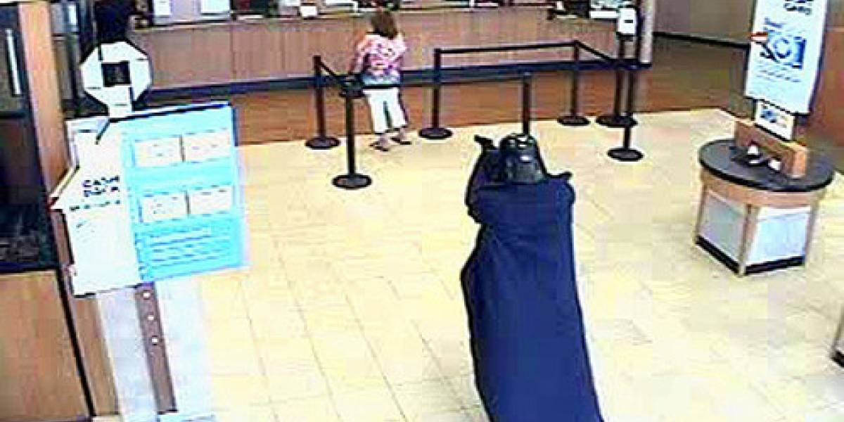 WTF? Darth Vader asaltando un banco