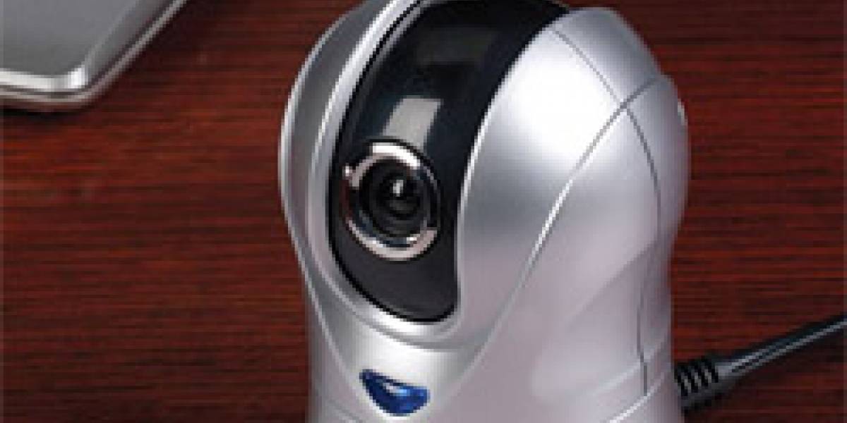 Pro-Q: Económica cámara web con seguimiento automático