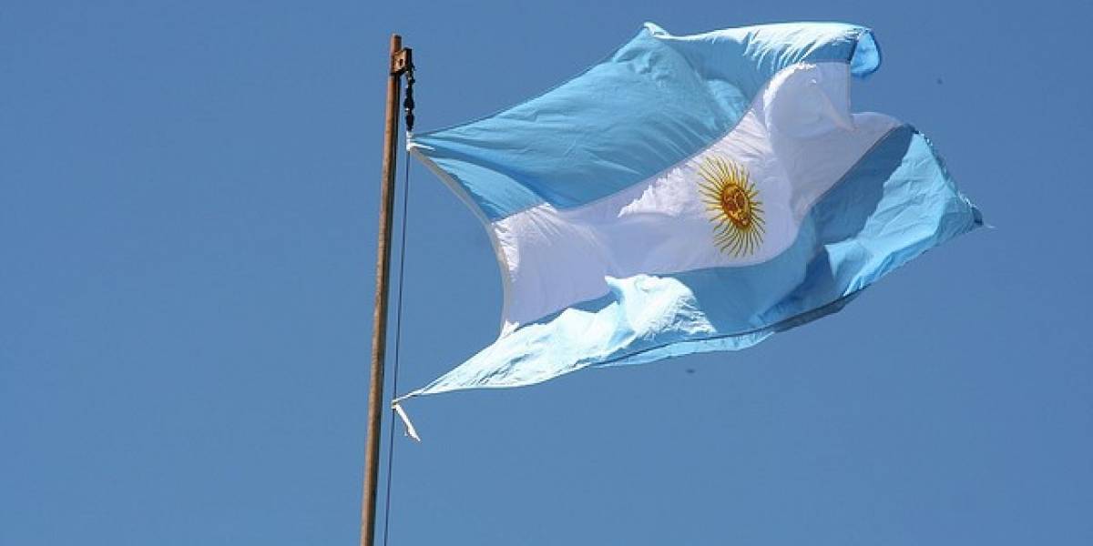 GeoHot habría escapado de Norteamérica hacia Argentina, ché
