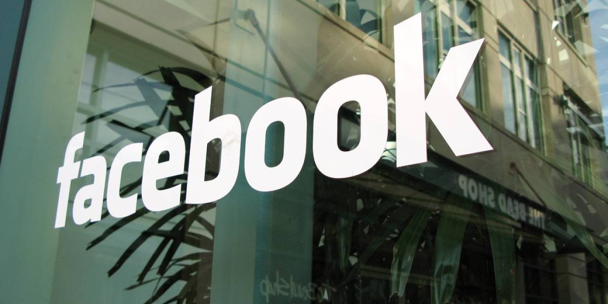 Facebook cierra su chat para reparar falla de privacidad