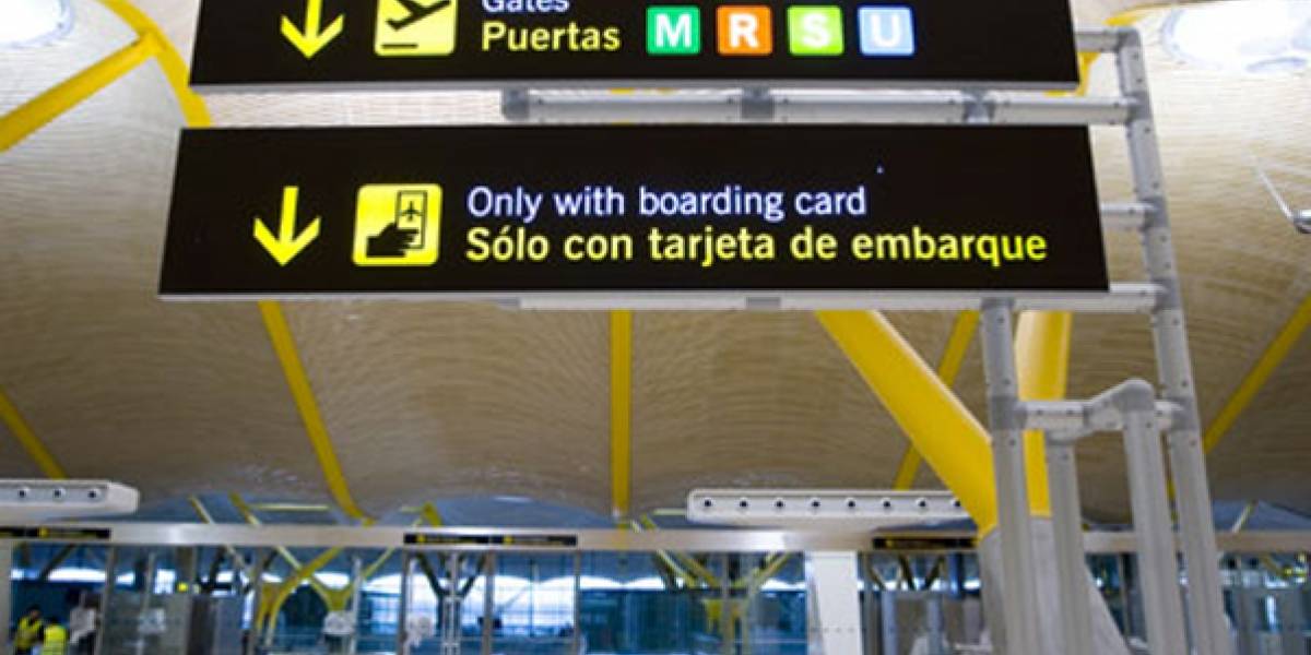 Aeropuerto británico presenta hologramas para atender al público