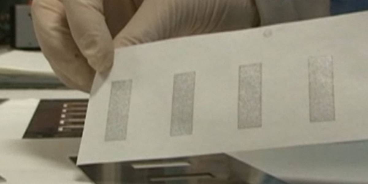 Científicos portugueses crean baterías de papel que se cargan con humedad