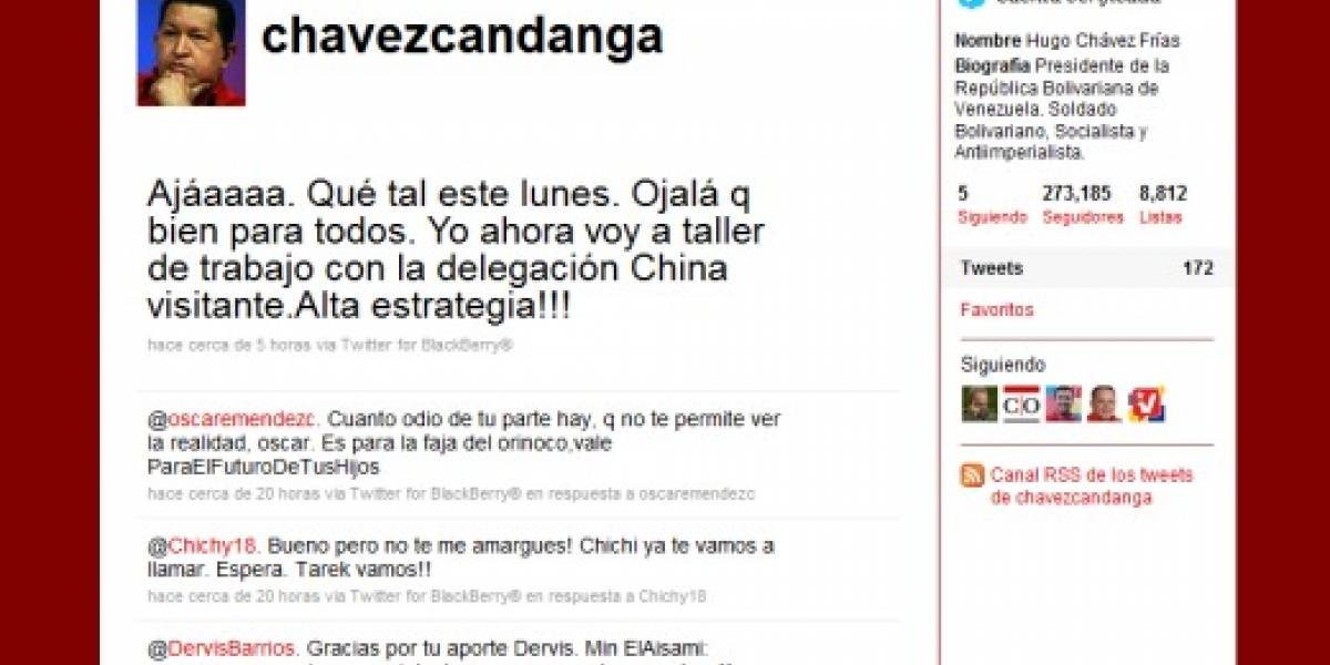 Chávez contratará a 200 personas para que le manejen su cuenta de Twitter