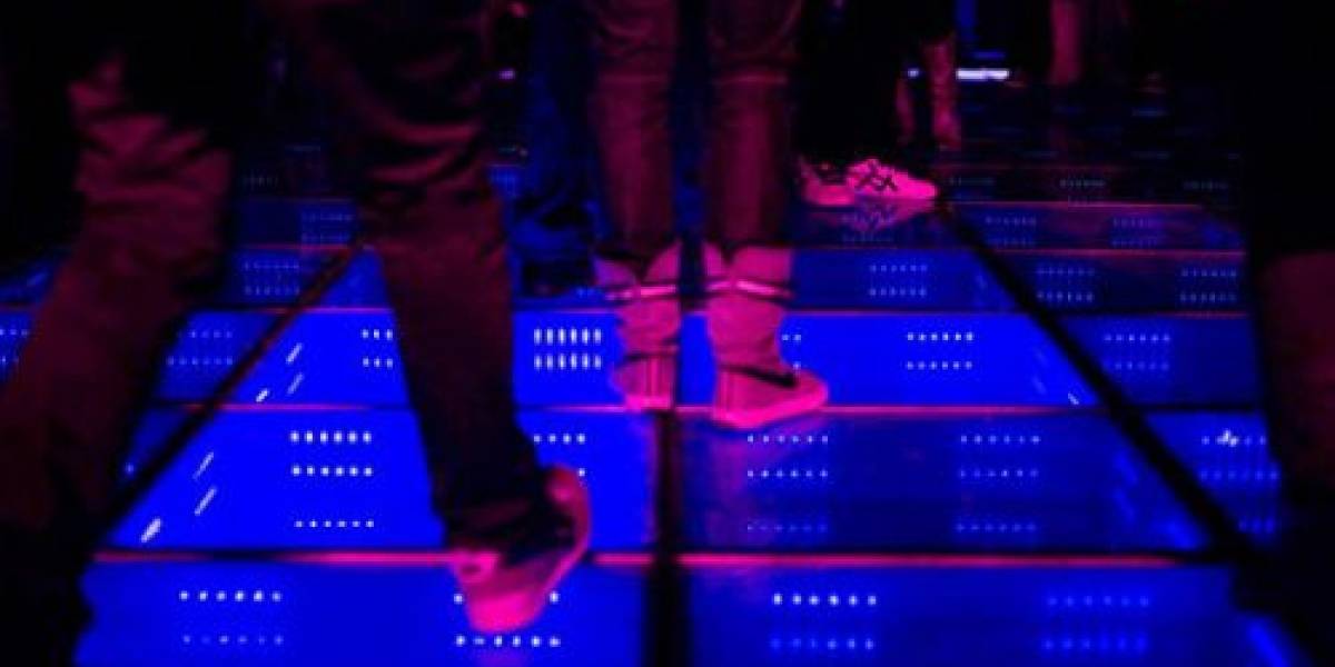 Ciudad francesa planea iluminar sus calles con energía de las pisadas
