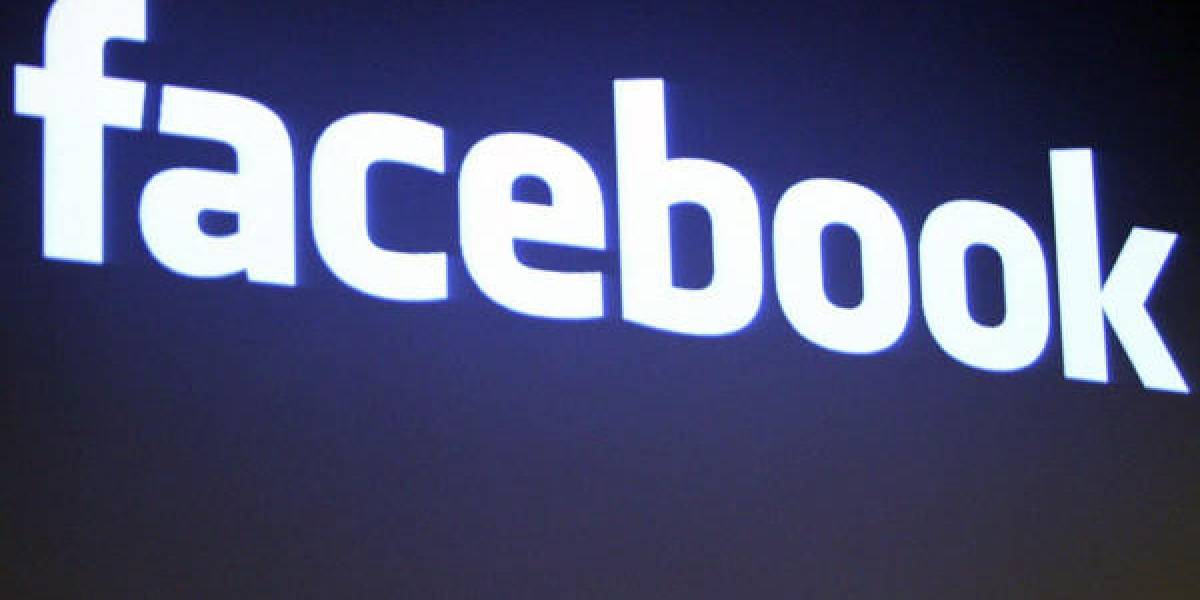 Mujer es despedida por comentarios en Facebook, llega a acuerdo con empresa