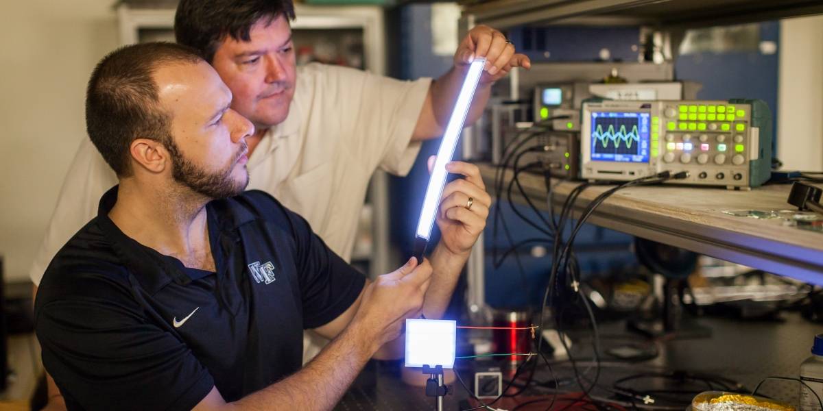 Nuevo tipo de luminaria promete dejar a los tubos fluorescentes como algo obsoleto