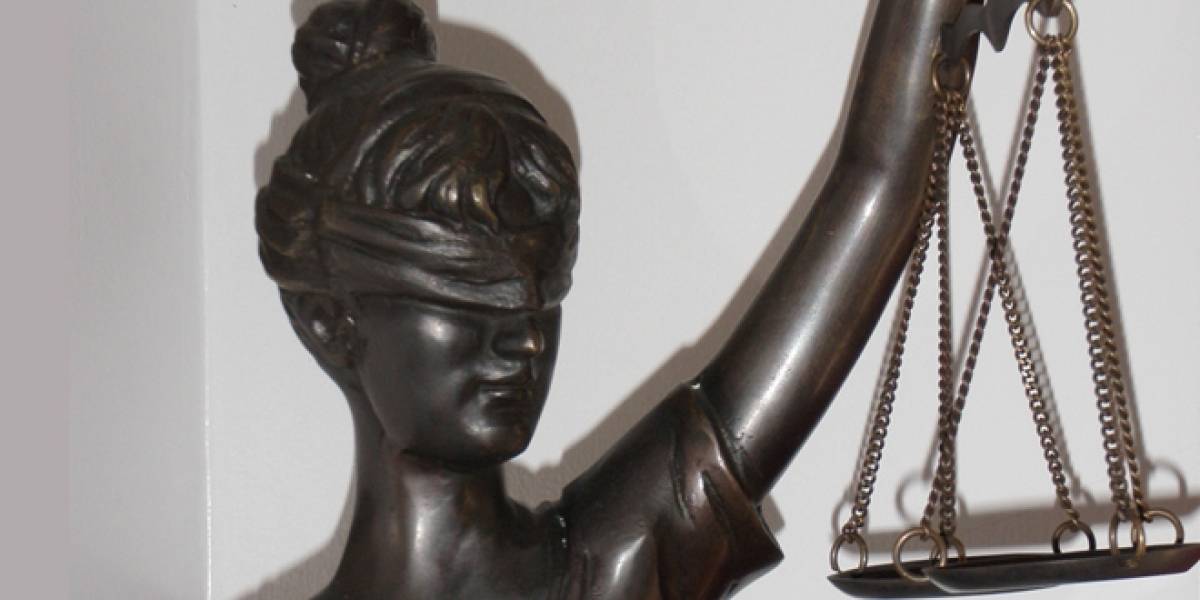 Corte de EE.UU. determina que insertar un video no es un crimen
