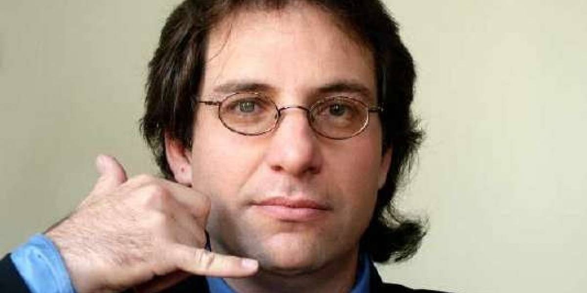 Mítico hacker muestra lo fácil que es hacer escuchas telefónicas