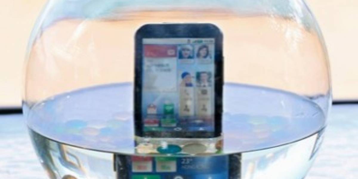 Motorola lanza el Defy con Movistar Chile