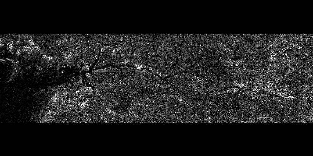Descubren un extenso río en una de las lunas de Saturno