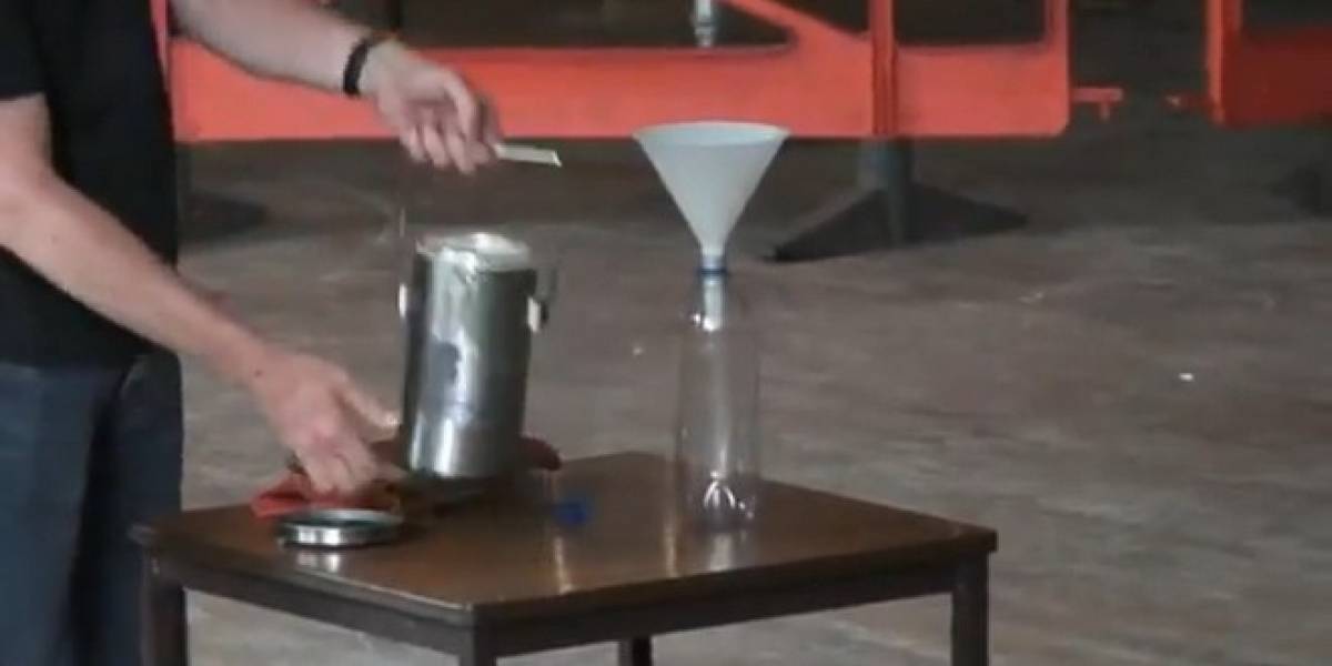 1,500 pelotas de ping pong y algo de nitrógeno líquido hacen la ciencia divertida