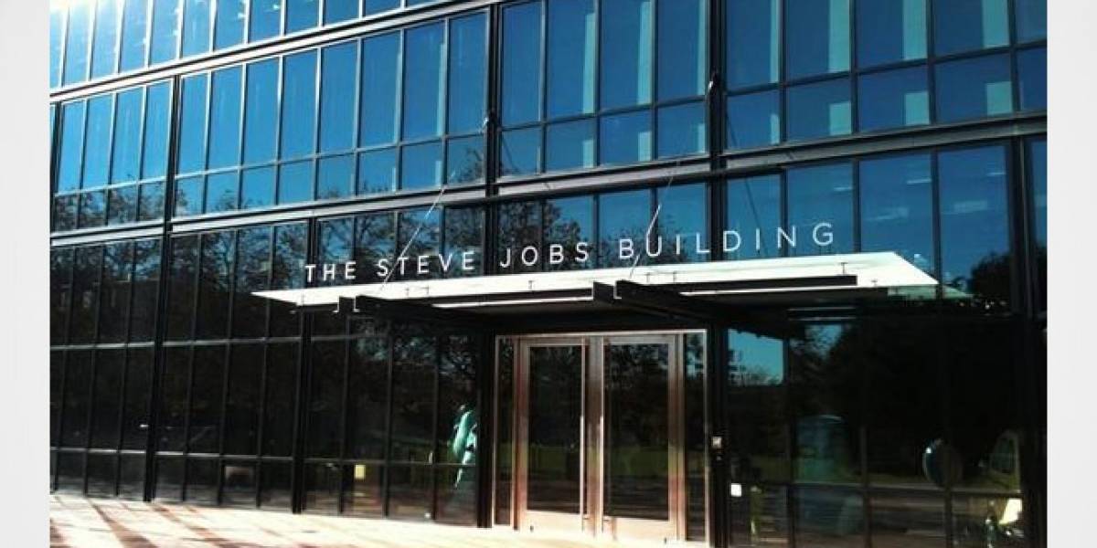 Pixar homenajea a Steve Jobs poniéndole su nombre a un edificio
