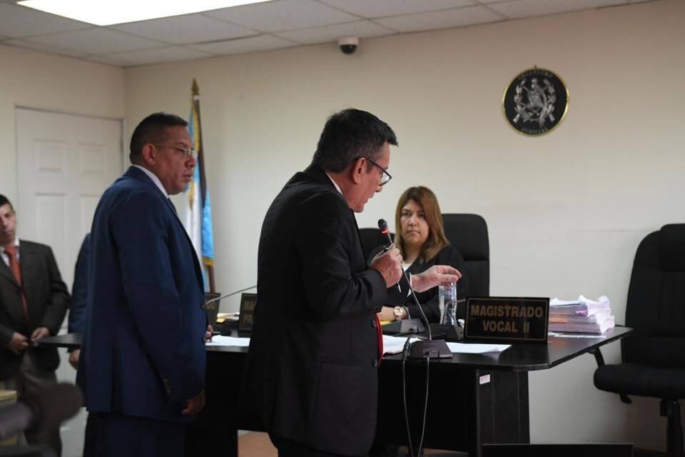 Roberto Villate presenta pruebas de descargo