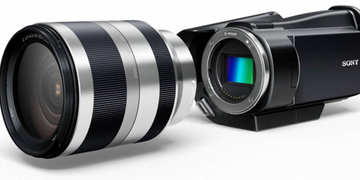 Sony también apuesta por una videocámara de lentes intercambiables