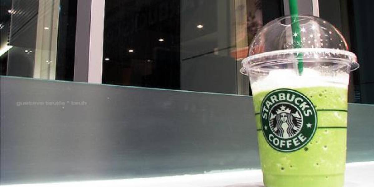 CEO de Starbucks invierte en GroupOn