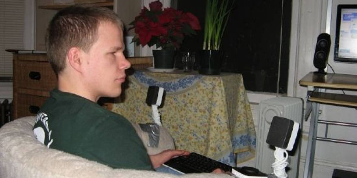 Impresionante: un gamer invidente que juega Zelda OoT