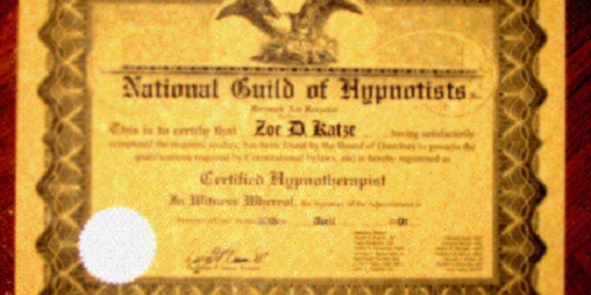 Gato obtiene Ph.D. y otros diplomas académicos