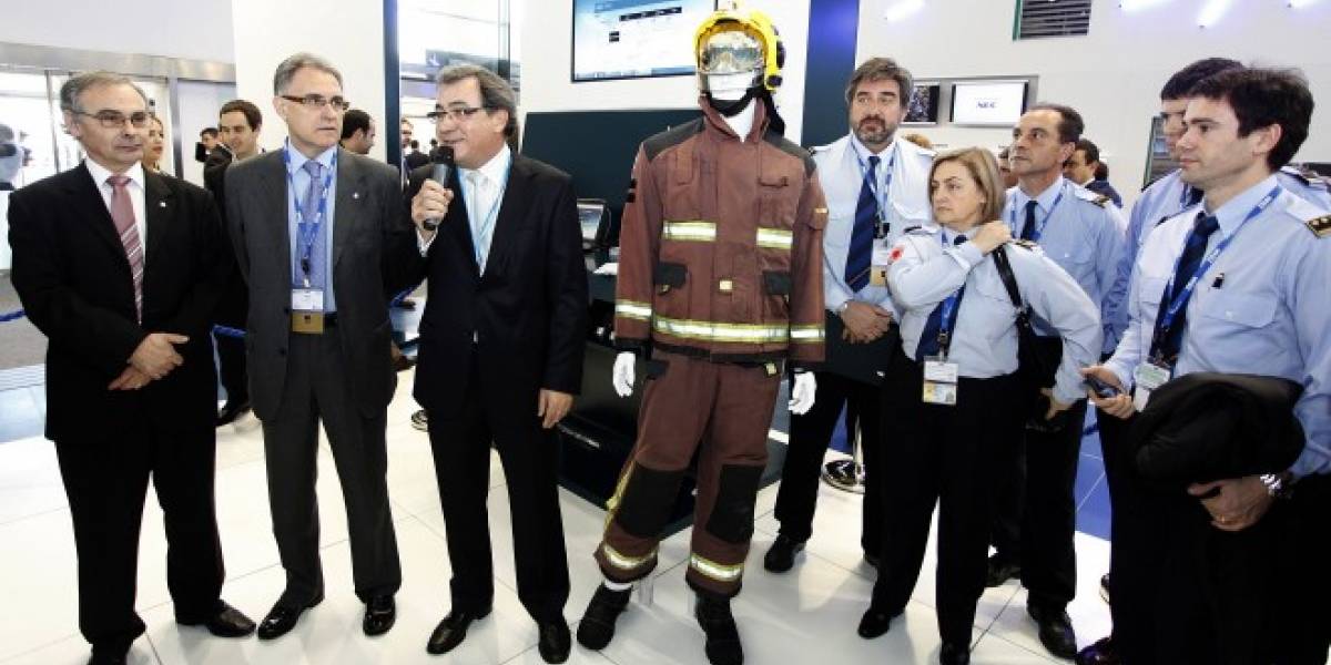 España: Telefónica y la Generalitat presentan proyecto para sensorizar trajes de bomberos