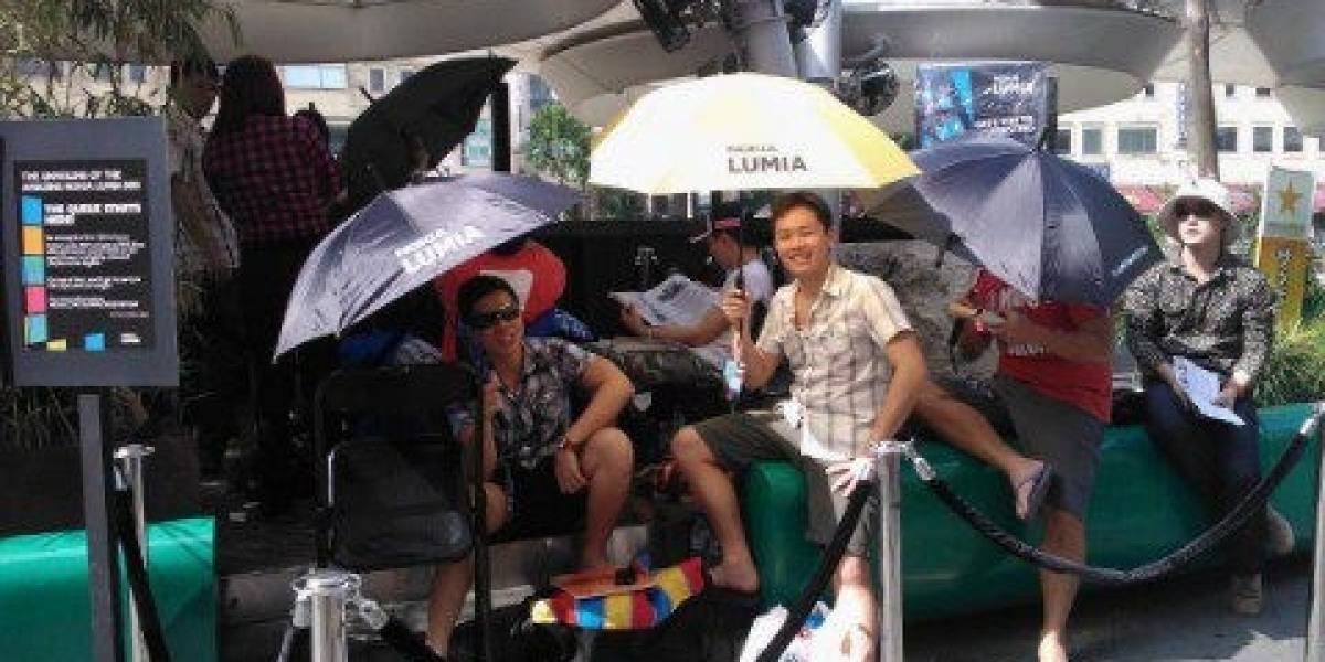 Singapur: Nokia lanza el Lumia 800 con fiesta y promoción