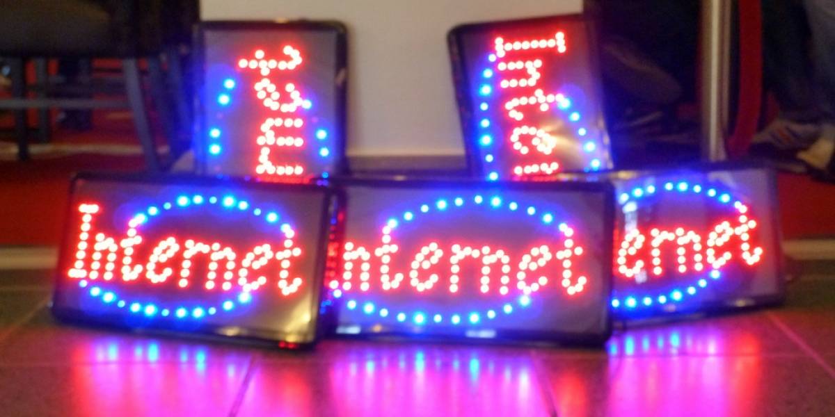 Ministerios de Irán se desconectan de Internet por seguridad