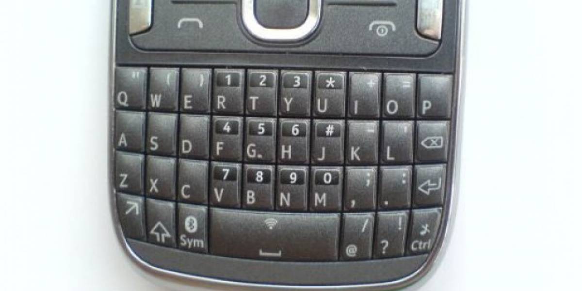 Nokia sigue siendo el líder de la industria, aunque en gama baja