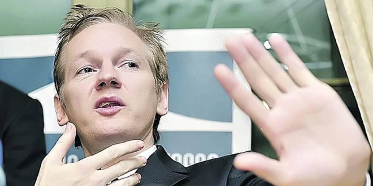 Julian Assange pide asilo político en Ecuador