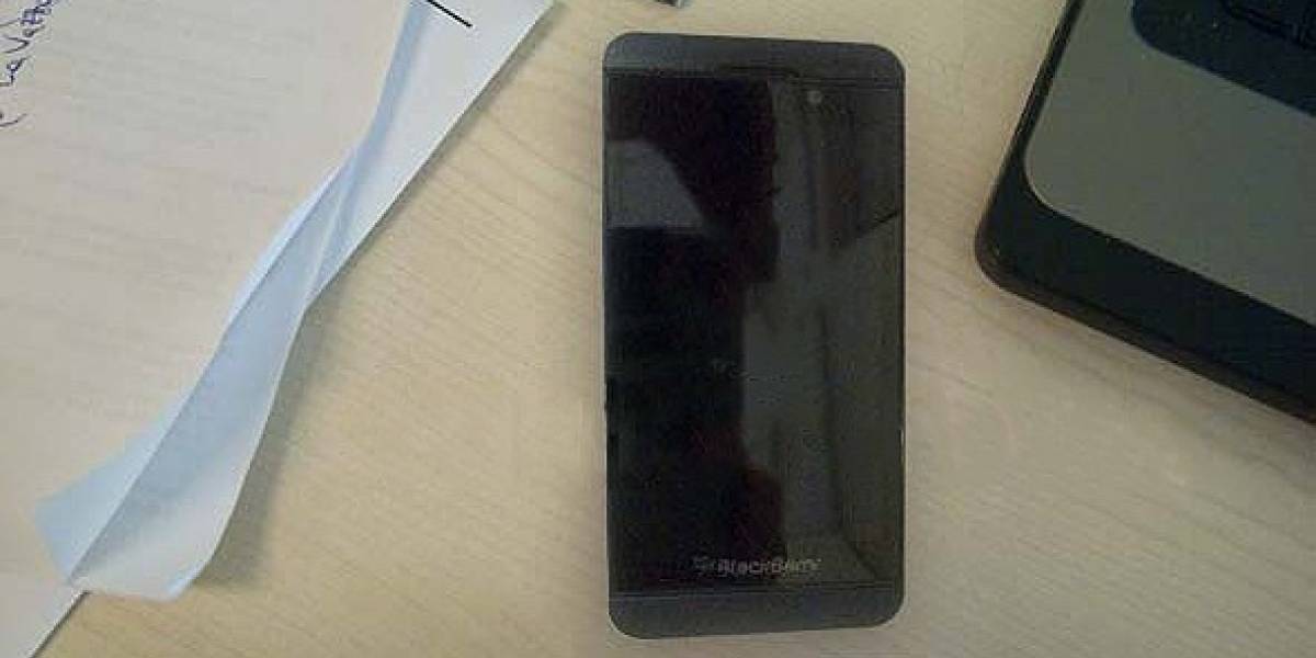 Imagen de un Blackberry de la serie L: ¿Será el último suspiro de Blackberry?