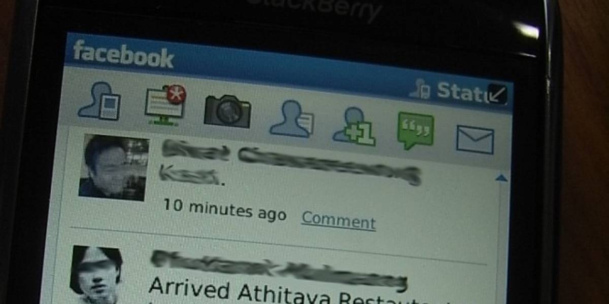 Aplicación de Facebook para Blackberry corregirá su más molesta falla