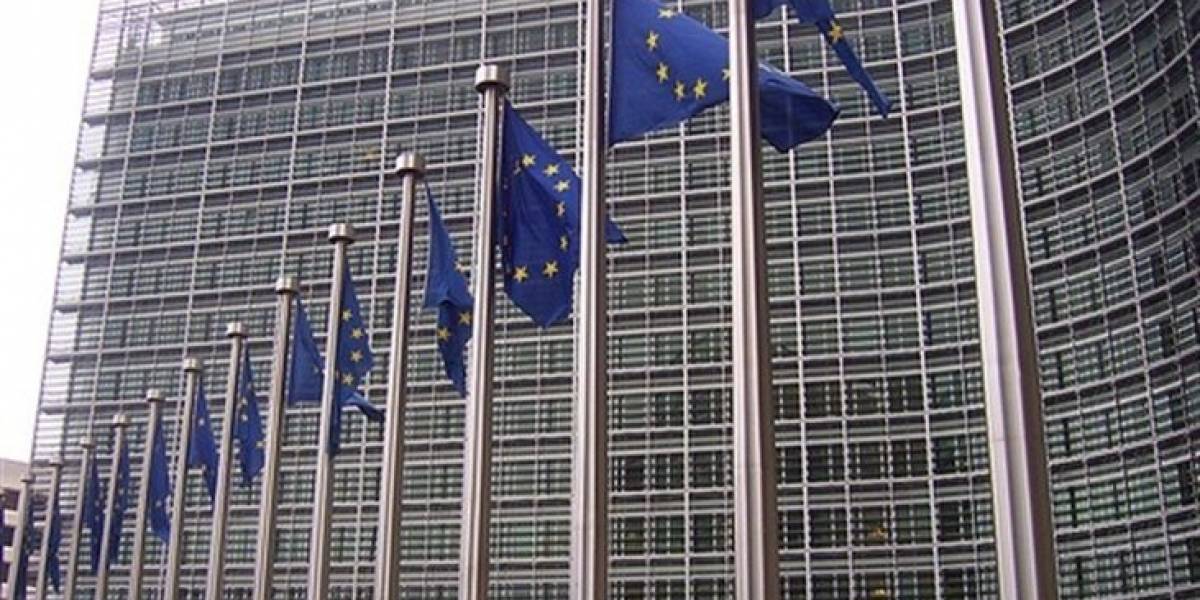La Comisión Europea busca que los proveedores de Internet vigilen la Piratería