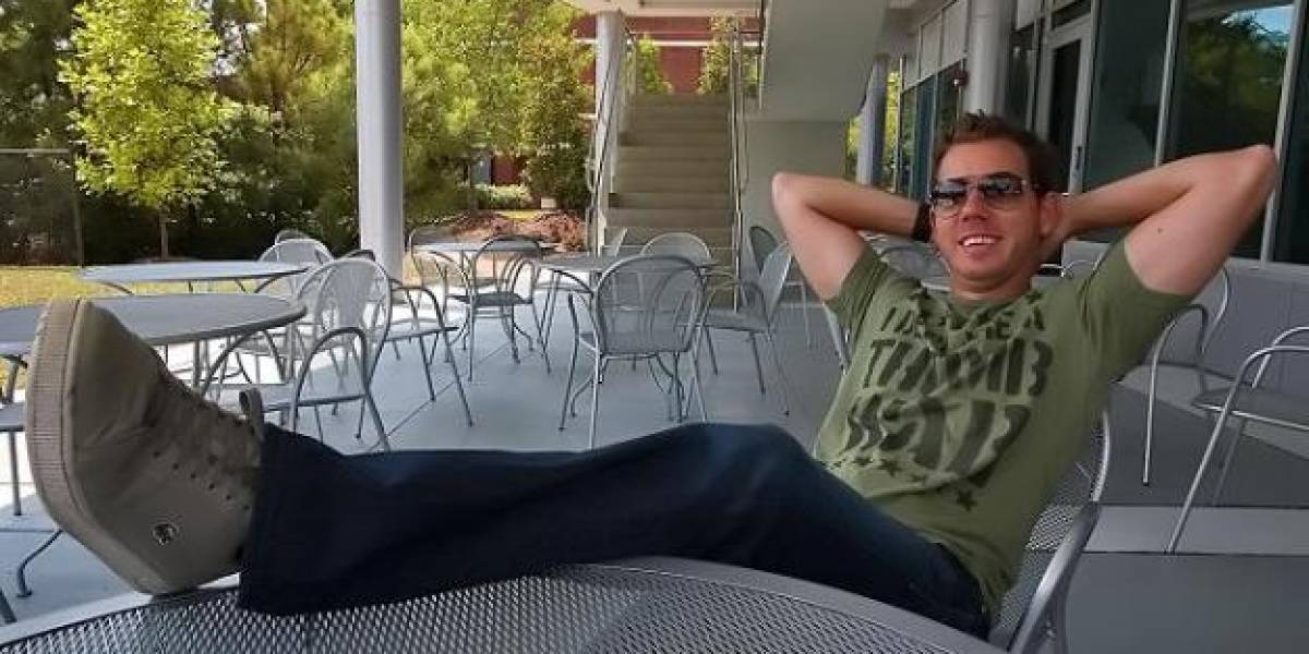 Cliff Bleszinski y las microtransacciones: "Valve y EA son exactamente lo mismo"