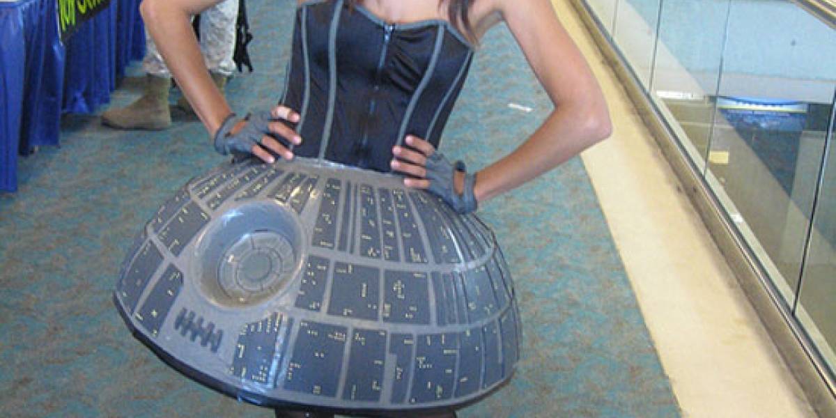 Estiloso vestido de la Estrella de la muerte