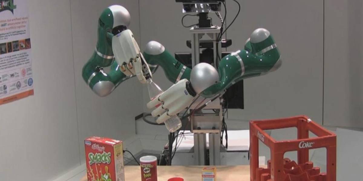 Consiguen desarrollar unas manos robóticas que agarran con fuerza y delicadeza