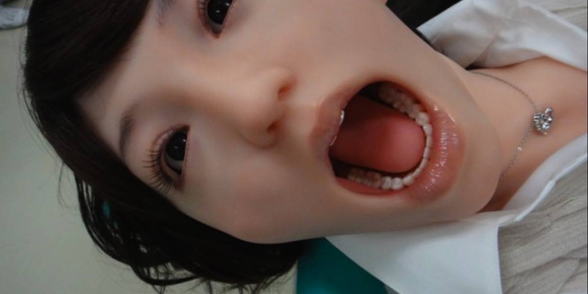Hanako 2 acude al dentista