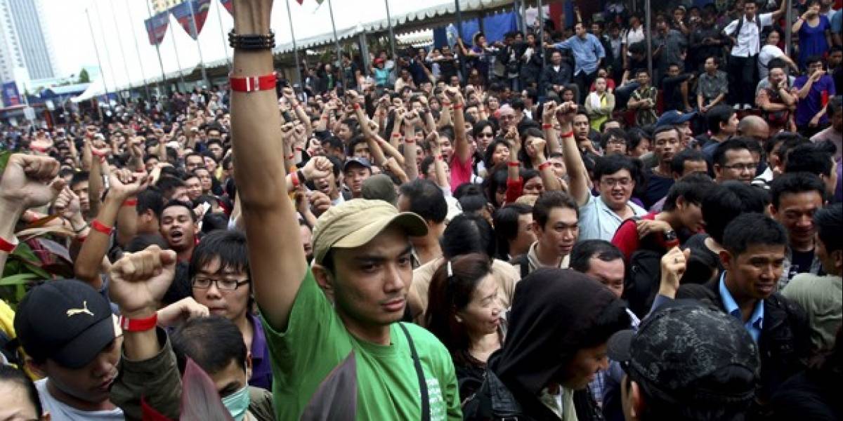 Indonesia: Caos para comprar el BlackBerry Bold 9790 este Viernes Negro deja 90 personas heridas