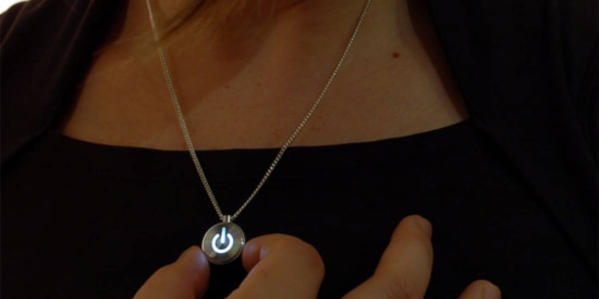 iNecklace, el perfecto detalle geek para tu novia