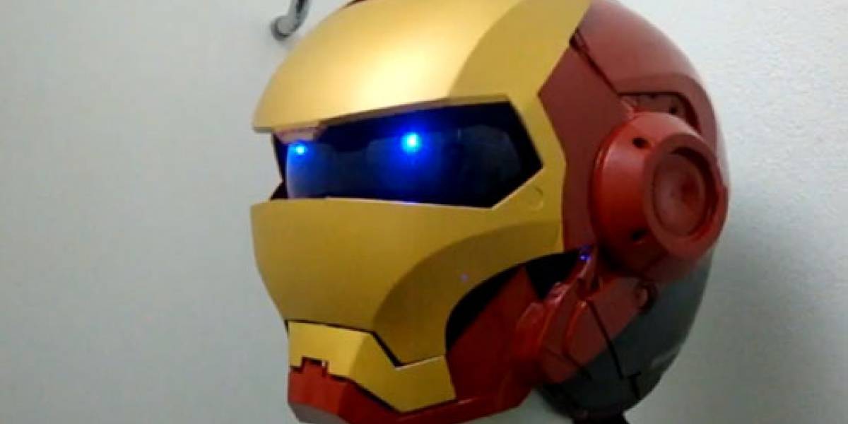 Luce como un superhéroe en tu moto con el casco de Iron Man